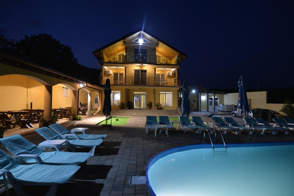 Casa Marina Ξενοδοχείο Ieşelniţa Εξωτερικό φωτογραφία